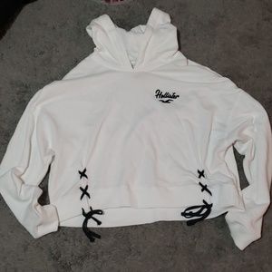 NWOT Hollister Tie Down Sweatshirt Lightweight